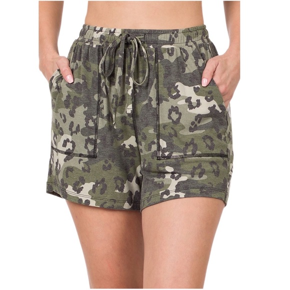 Soft, Light Weight, Comfy Camouflage Pullover Drawstring Shorts Top & Bottom Set - Picture 3 of 8
